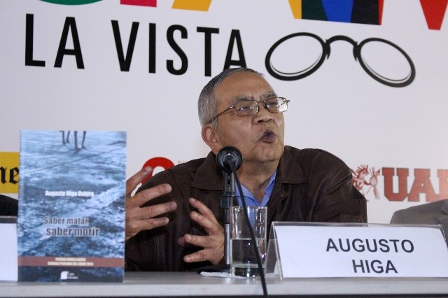 Augusto Higa, ganador del VI Premio de Novela Breve de la CPL 2014