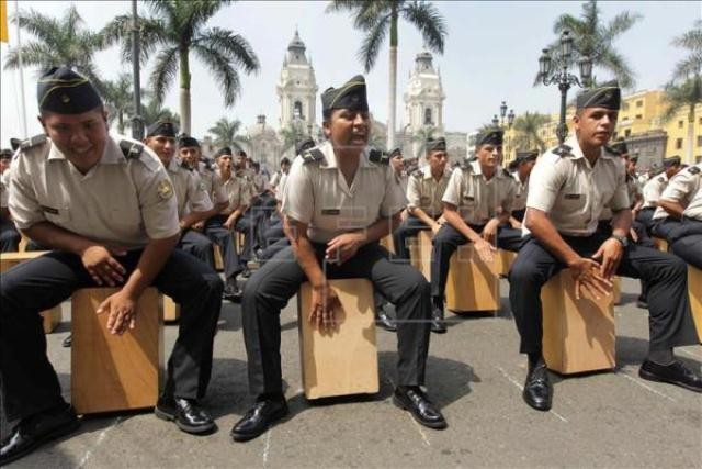CAJON PERUANO