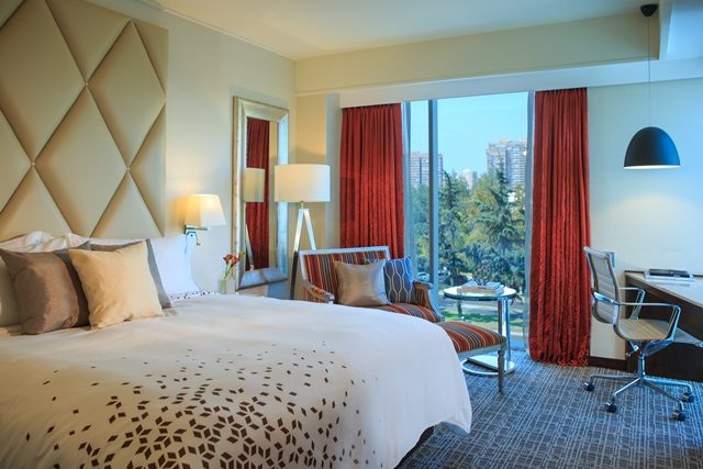 Reniassance Santiago Hotel